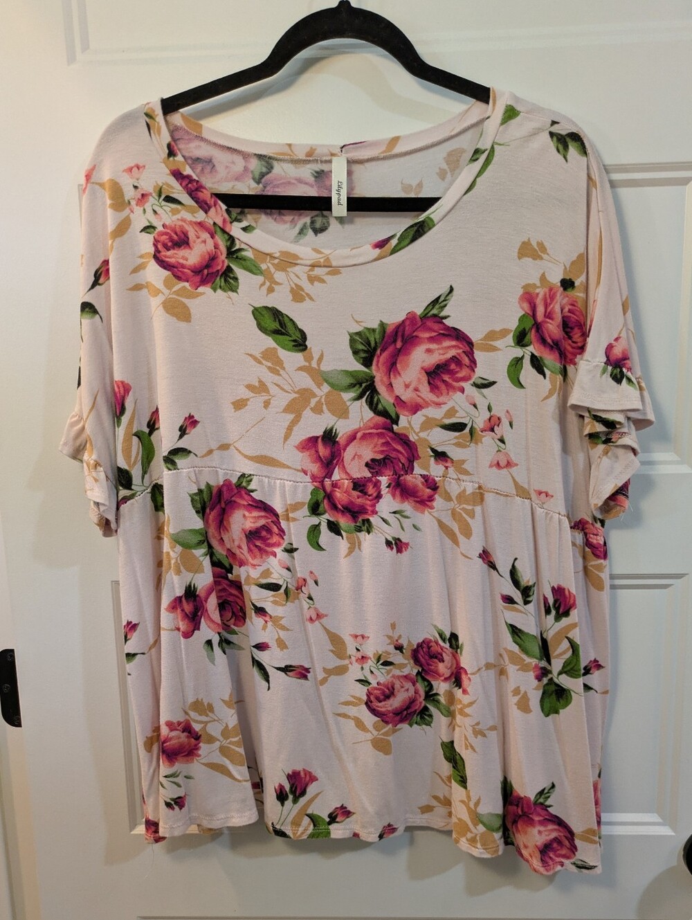 🔴 3/$15 Floral Short Sleeve Swing Top - Pink Rose Print